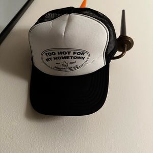 Trucker hat